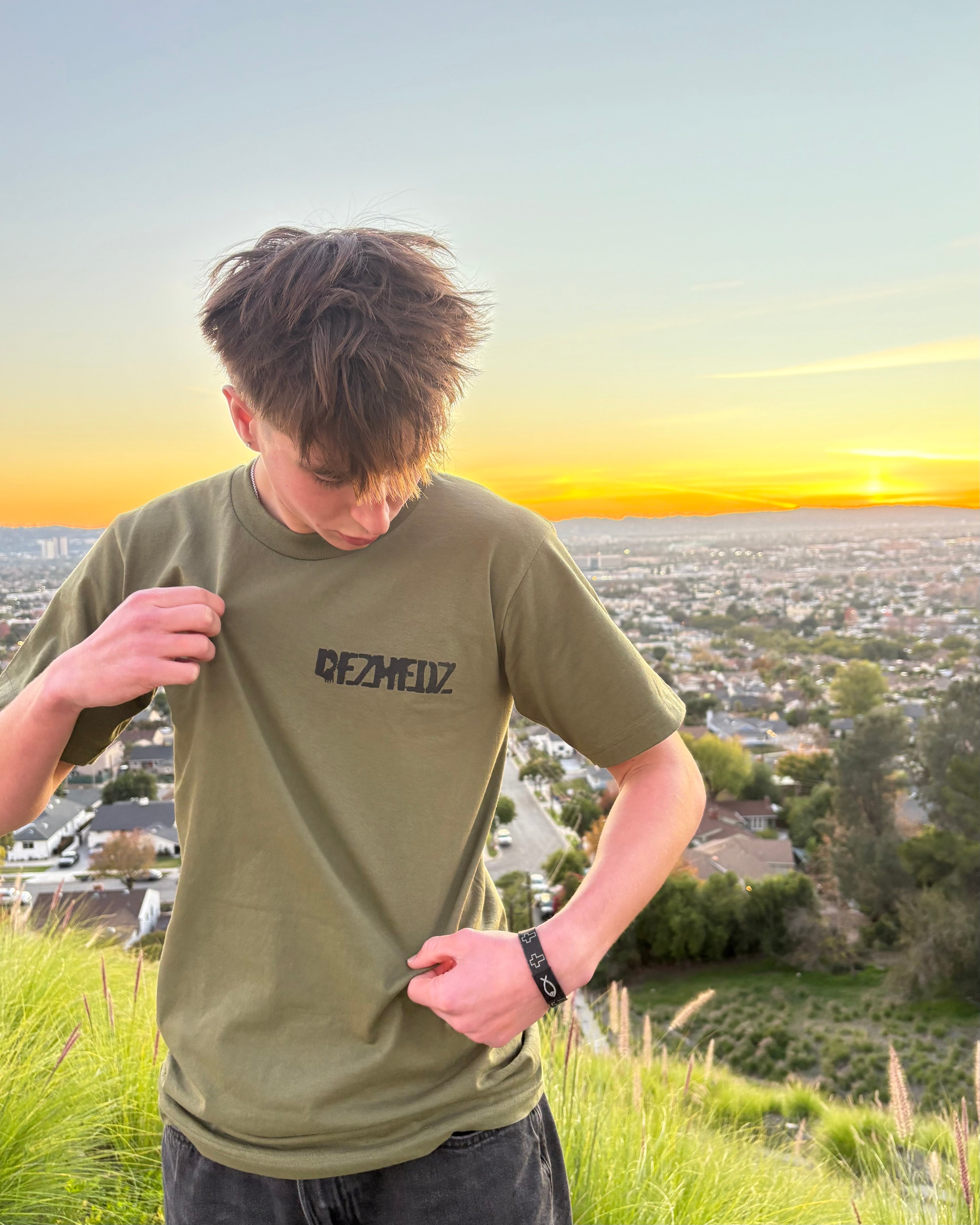 DEZHEDZ NUMBER PLATE TEE